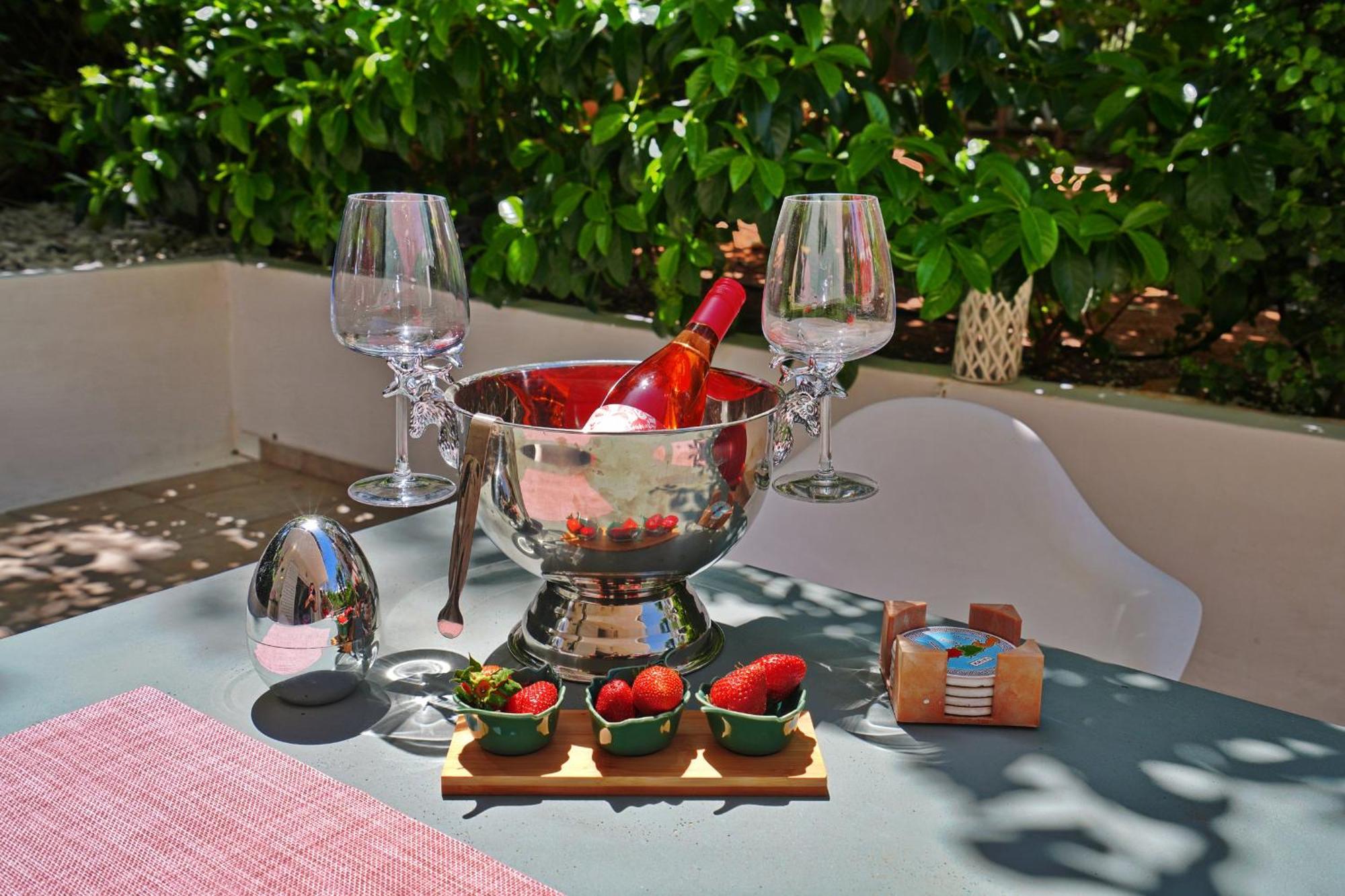 Apartment Five Seasons Alimos
